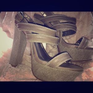 Double platform grayish brown heel